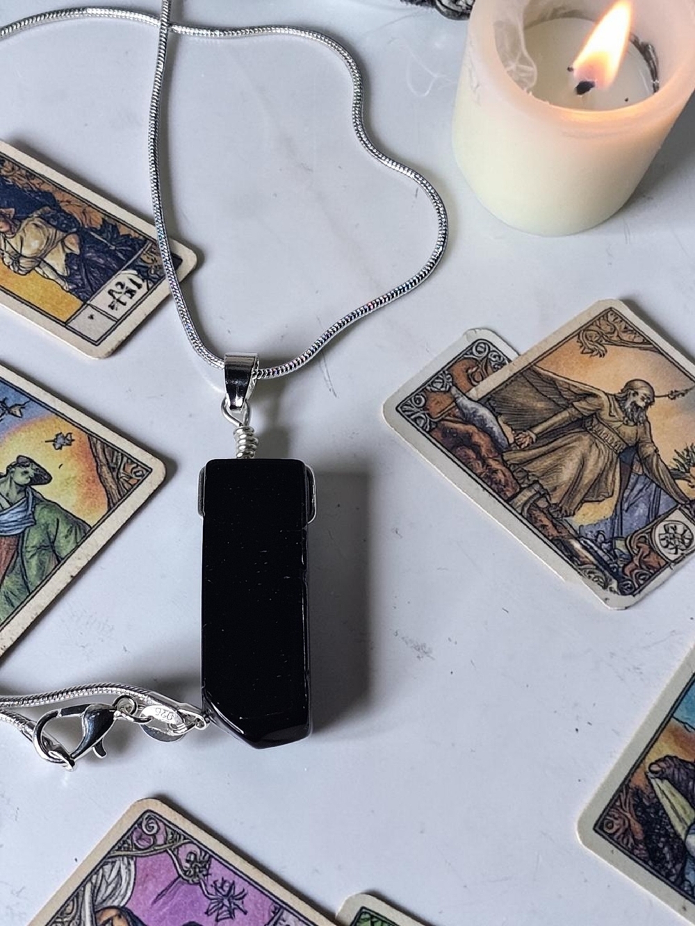 Black Obsiden Crystal Point Pendant Necklace
